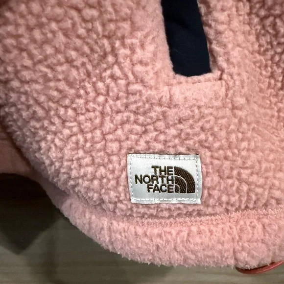 The North Face Women's Peach/Pink Sherpa Quarter Snap - Picture 3 of 7